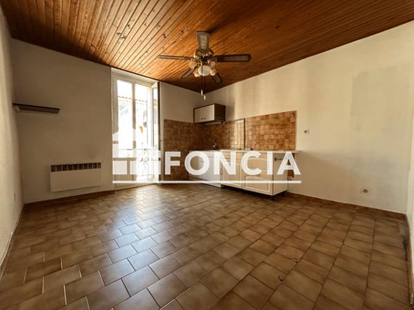 Location Appartement 2 pièces 30 m² - 46 RUE PUITS MADAME Marignane 13700