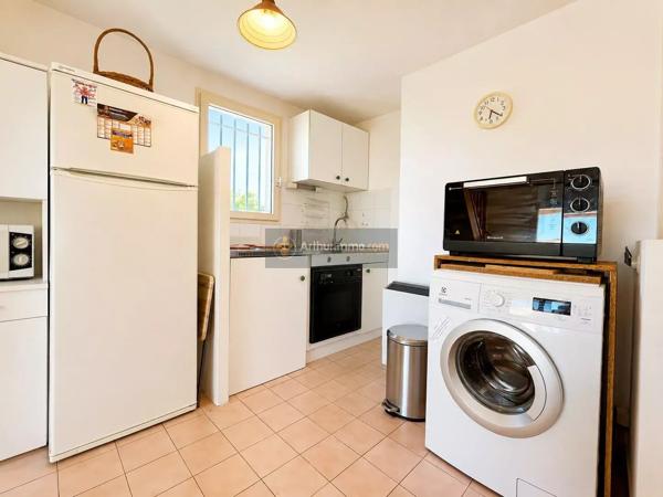 Vente                                                      Appartement
                        
                     3 pièces                      40 m2                     à Saint-Aygulf