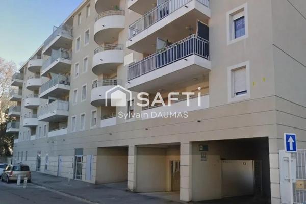 Toulon Ouest – Spacieux T1 avec coin nuit, balcon et parking