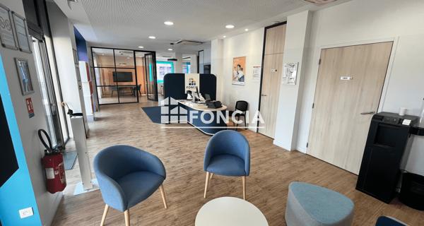 Location Local commercial 3 pièces 280 m² - Avignon 84000
