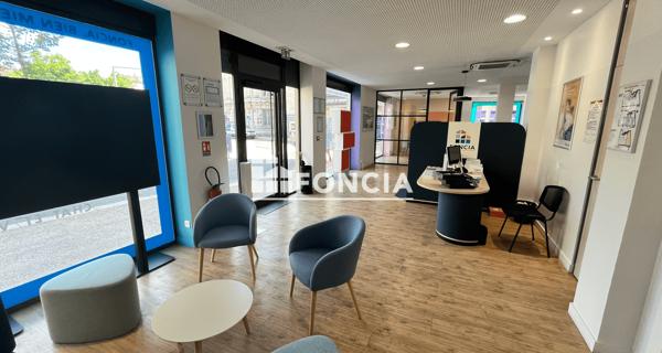 Location Local commercial 3 pièces 280 m² - Avignon 84000