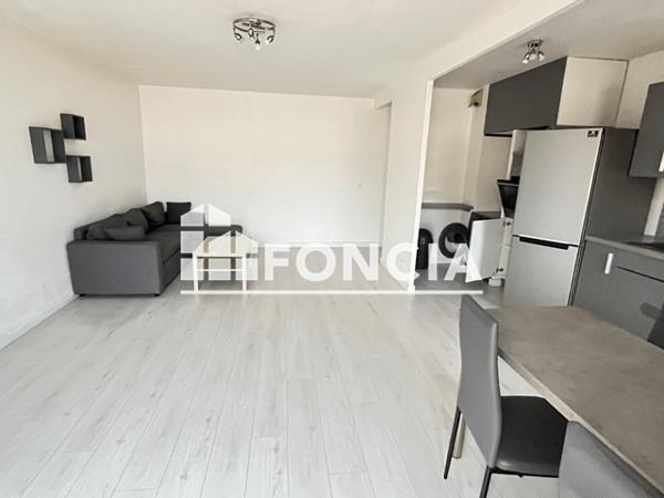 Location Appartement meublé 3 pièces 62.08 m² - 834 Corniche Fahnestock Saint-laurent-du-var 06700
