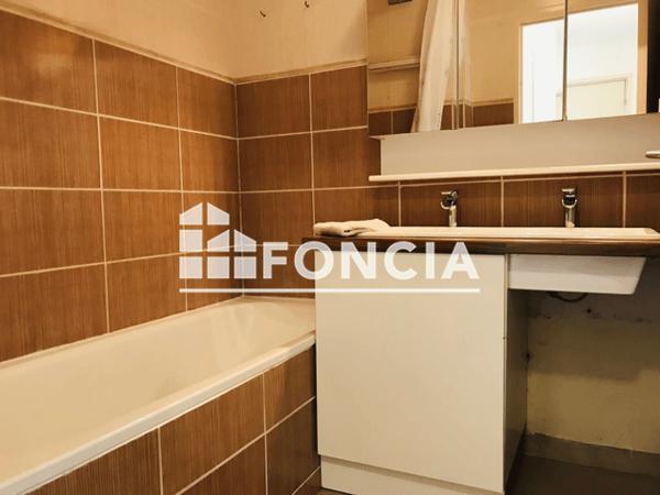 Location Appartement meublé 3 pièces 62.08 m² - 834 Corniche Fahnestock Saint-laurent-du-var 06700
