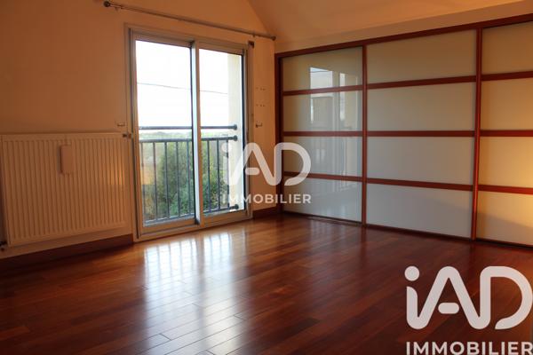 Maison à vendre 8 pièces 225 m² L'Huisserie