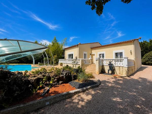 Vente                                                      Villa
                        
                     4 pièces                      123 m2                     à Le Cannet-des-Maures