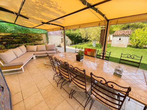 Vente                                                      Villa
                        
                     4 pièces                      123 m2                     à Le Cannet-des-Maures