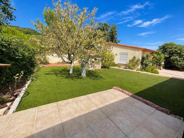 Vente                                                      Villa
                        
                     4 pièces                      123 m2                     à Le Cannet-des-Maures