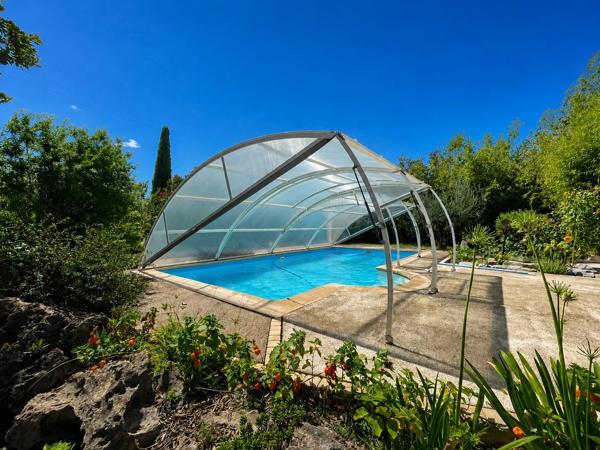 Vente                                                      Villa
                        
                     4 pièces                      123 m2                     à Le Cannet-des-Maures