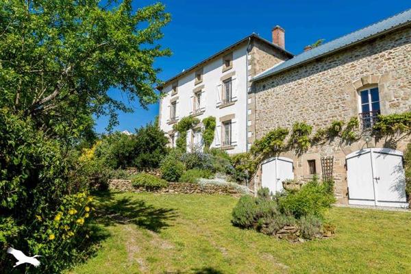 Maison à vendre |  Saint-Dizier-Leyrenne |  6 pièces | 261 m²