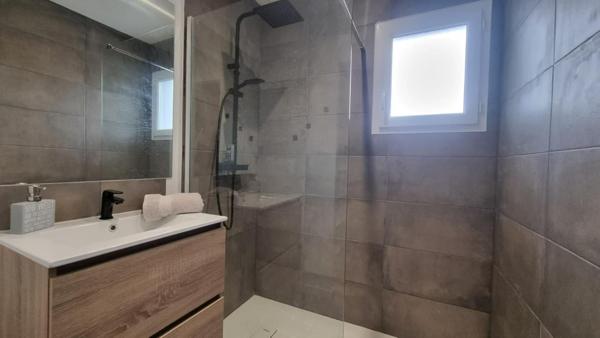 St Paul en Born - Maison récente T5 - 108m²