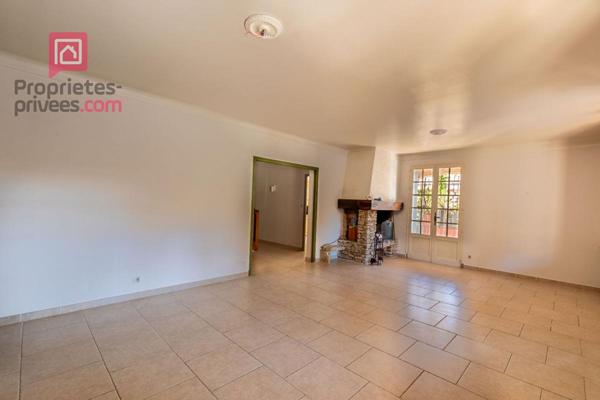 Maison Carpentras 6 pièce(s) 137 m2 sur un terrain de 770 m2 avec piscine