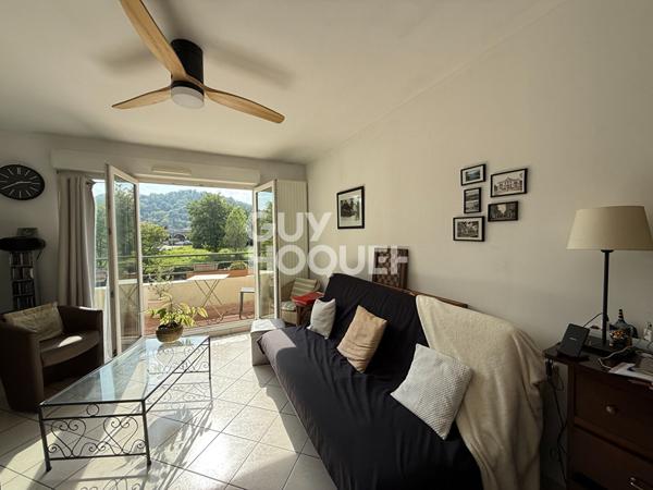 Maison mitoyenne récente avec jardin à GIVORS centre