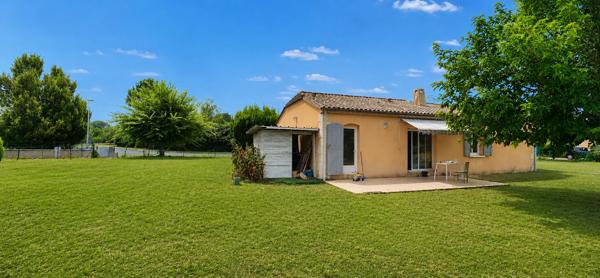 Maison 3 chambres avec grand jardin et terrasse à vendre à Cours-de-Pile