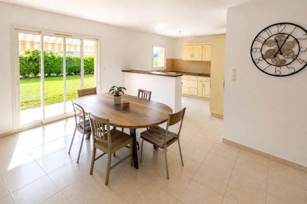 Maison 3 chambres avec grand jardin et terrasse à vendre à Cours-de-Pile