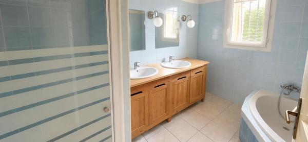 Maison 3 chambres avec grand jardin et terrasse à vendre à Cours-de-Pile
