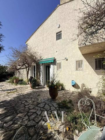 Villa T6 145 m² + garage + parking + jardin et vue mer