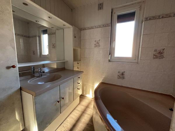 MAISON RENOVEE 5 PIECES AVEC 753 M² TERRAIN COUTHENANS