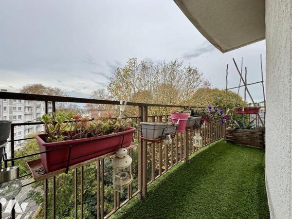 Secteur Canclaux : T2 lumineux de 45,69 m² avec balcon, cave et parking