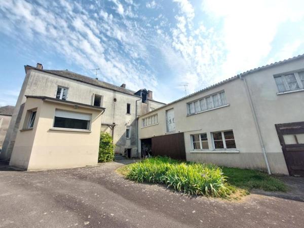 A VENDRE- MAISON - HANGAR -COSSE LE VIVIEN