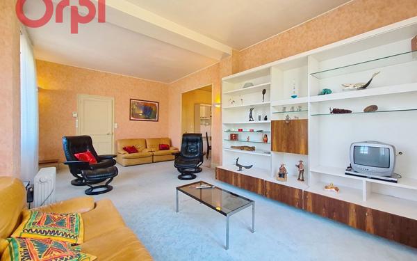 Maison à vendre    4 pièces •  Saint-Yorre