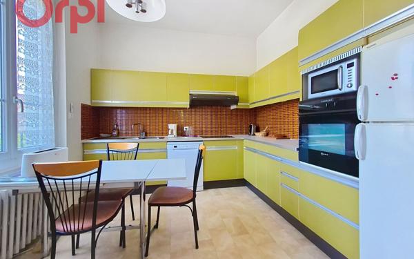 Maison à vendre    4 pièces •  Saint-Yorre