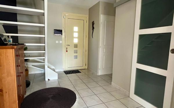 Maison à vendre    5 pièces • 110 m2 Chasse-sur-Rhône