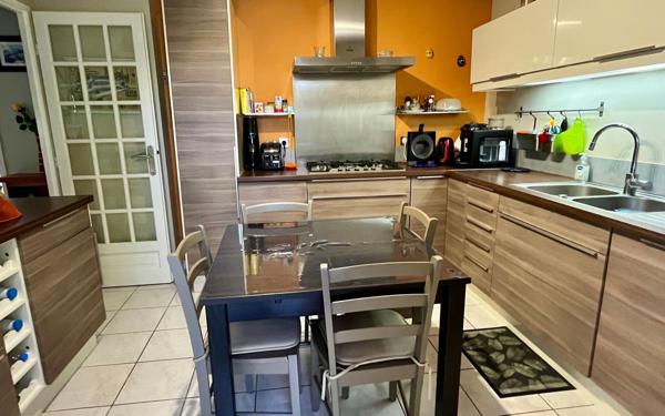 Maison à vendre    5 pièces • 110 m2 Chasse-sur-Rhône