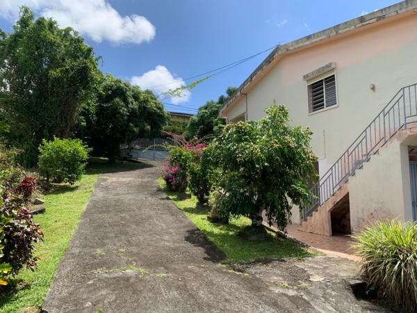 Maison F5  de 272 m2 à Ballata - Fort de France