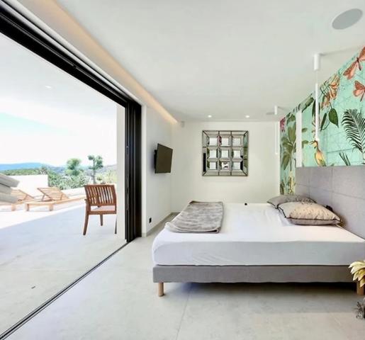 Dpt Var (83), à vendre SAINTE MAXIME maison P6 de 280 m² - Terrain de 1637 m²