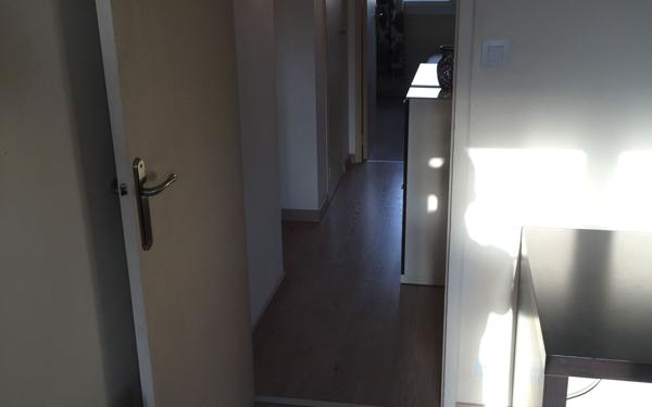 Appartement à louer    3 pièces •  Marseille 8