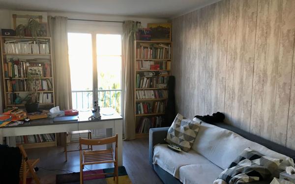 Appartement à louer    3 pièces •  Marseille 8