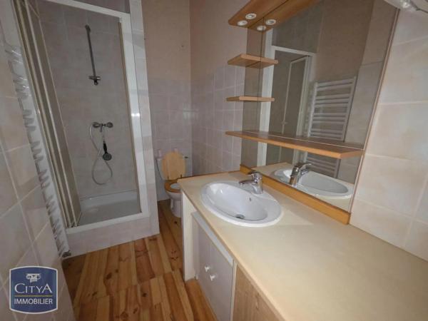 Appartement à louer 2 pièces 68.05m²