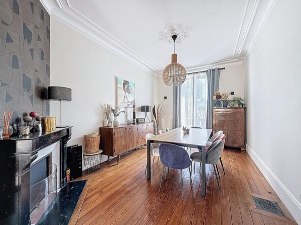 Maison centre ville de Meaux - 210 m² - 6 chambres - terrasse - jarin - cave totale - 4 places de stationnement