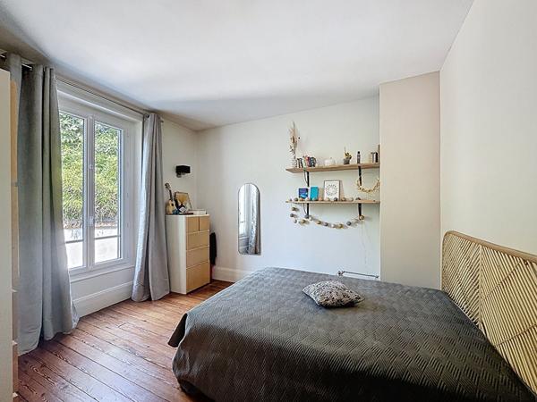 Maison centre ville de Meaux - 210 m² - 6 chambres - terrasse - jarin - cave totale - 4 places de stationnement