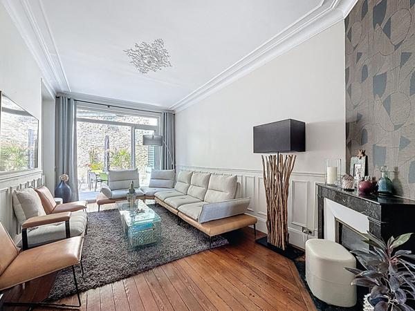 Maison centre ville de Meaux - 210 m² - 6 chambres - terrasse - jarin - cave totale - 4 places de stationnement