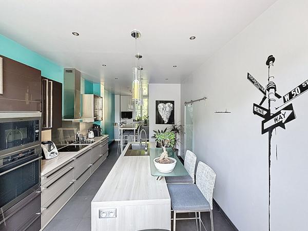 Maison centre ville de Meaux - 210 m² - 6 chambres - terrasse - jarin - cave totale - 4 places de stationnement