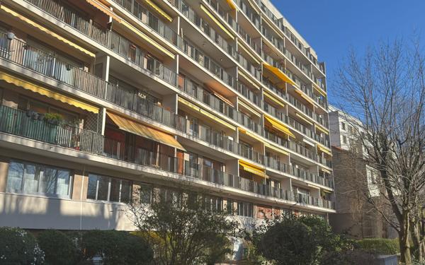 Appartement à vendre    2 pièces • 12,75 m2 Paris 20