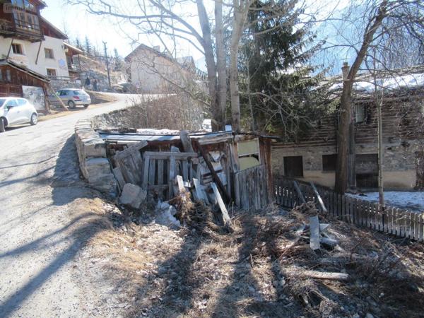 Maison à restaurer à vendre à Saint-Véran dans lesHautes-Alpes (05350), ref : 11808205   
Pierre Belle