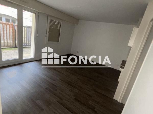 Location Appartement 2 pièces 37.8 m² - 57 RUE PERMENTADE Bordeaux 33000