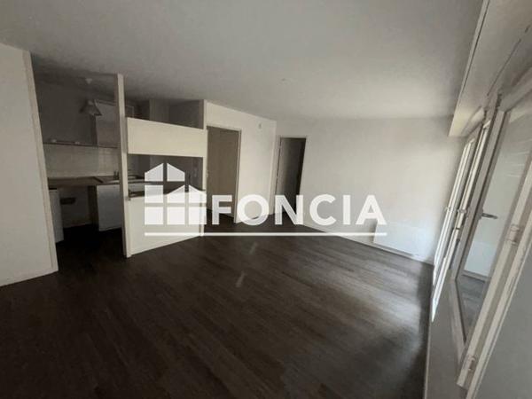 Location Appartement 2 pièces 37.8 m² - 57 RUE PERMENTADE Bordeaux 33000