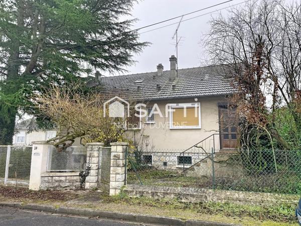 Maison 97 m2 - 3 chambres - Terrain 457 m2 - quartier résidentiel - proche commerces - écoles - RER D