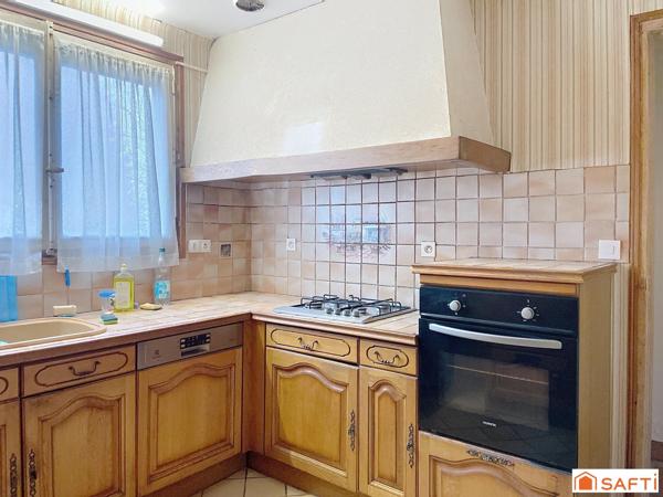 Maison 97 m2 - 3 chambres - Terrain 457 m2 - quartier résidentiel - proche commerces - écoles - RER D