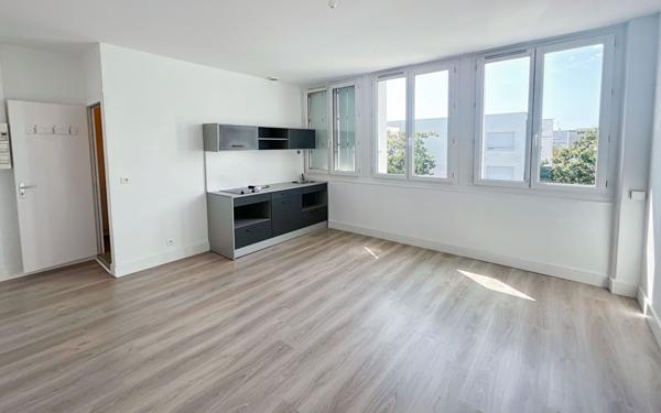 Appartement à vendre    4 pièces • 102,57 m2 Saint-Nazaire