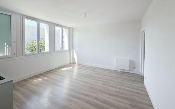 Appartement à vendre    4 pièces • 102,57 m2 Saint-Nazaire