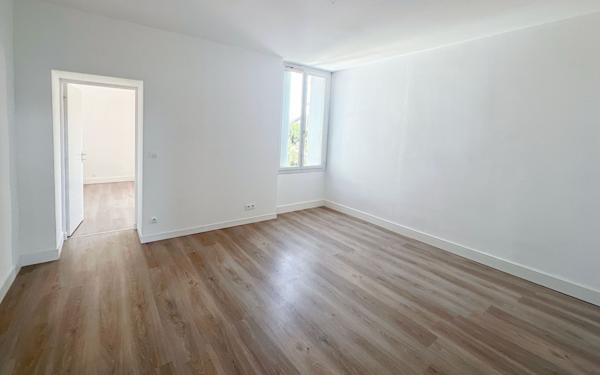 Appartement à vendre    4 pièces • 102,57 m2 Saint-Nazaire