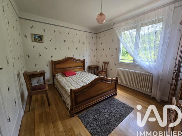 Maison à vendre 6 pièces 80 m² Le Mayet-de-Montagne