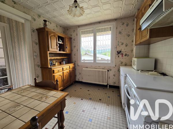 Maison à vendre 6 pièces 80 m² Le Mayet-de-Montagne