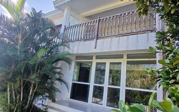 Maison à vendre    3 pièces • 170 m2 Petite-Île