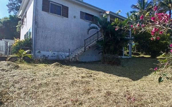 Maison à vendre    3 pièces • 170 m2 Petite-Île