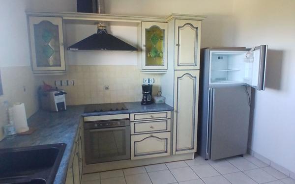 Maison à vendre    3 pièces • 170 m2 Petite-Île